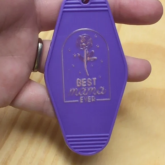 Best Mama Ever Purple Key Chain - Picture 2 of 2